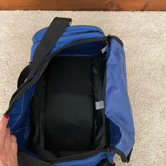 Title Boxing duffel bag - Picture 3 of 8